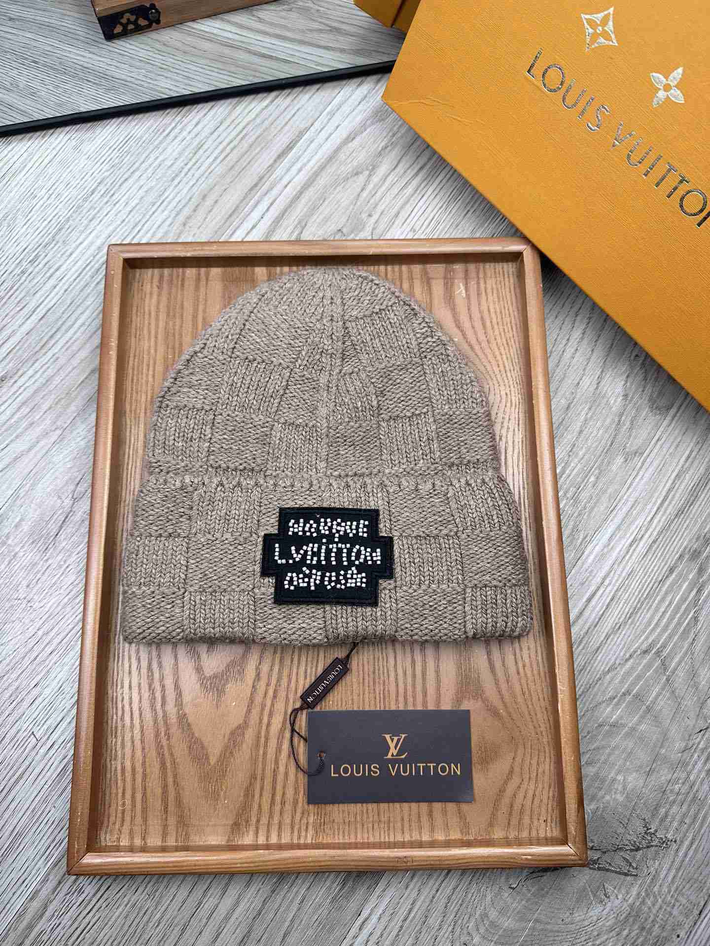 LV  Dual Beanie LVM0062